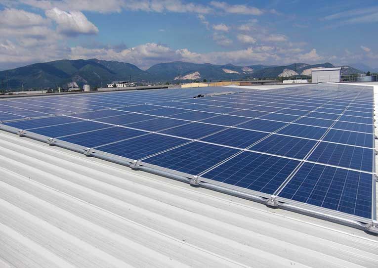 omnia-falda-singola-inclinata