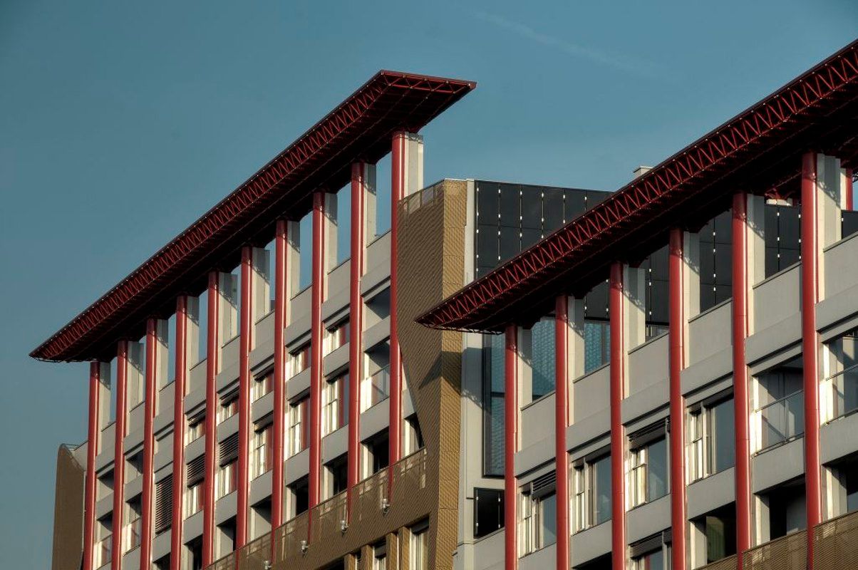 pensilina-rossa-omniasystem