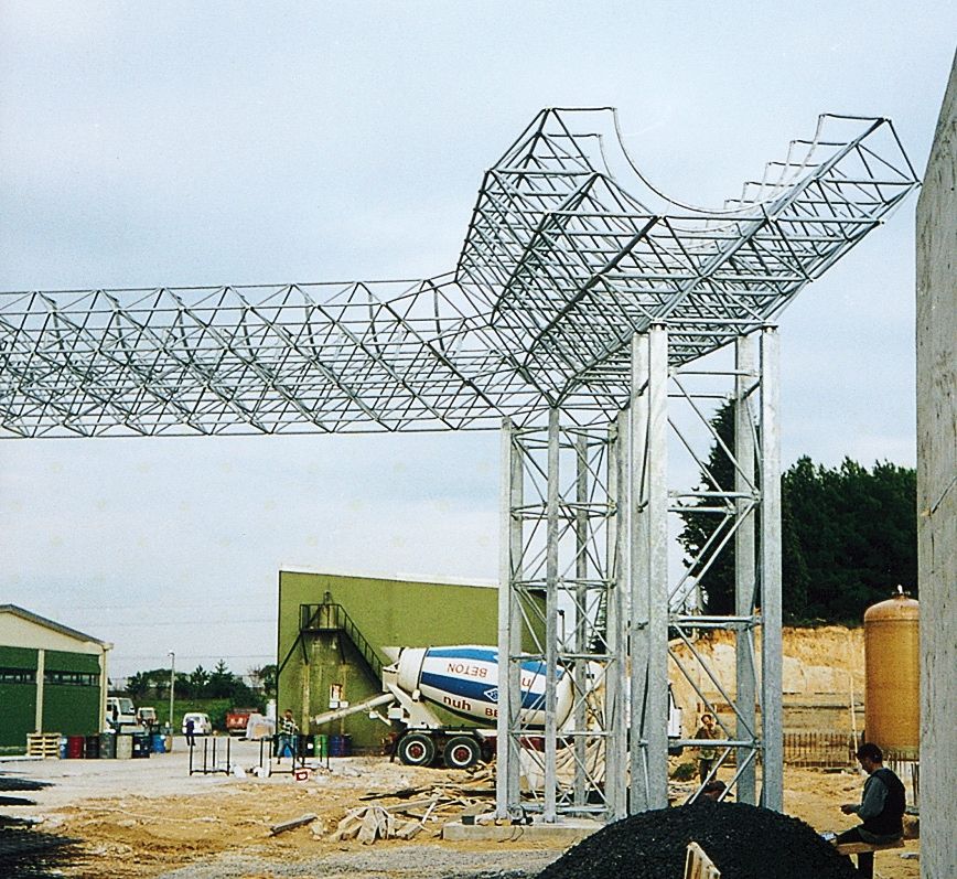 traliccio-attraversamento-tubi-canali-2